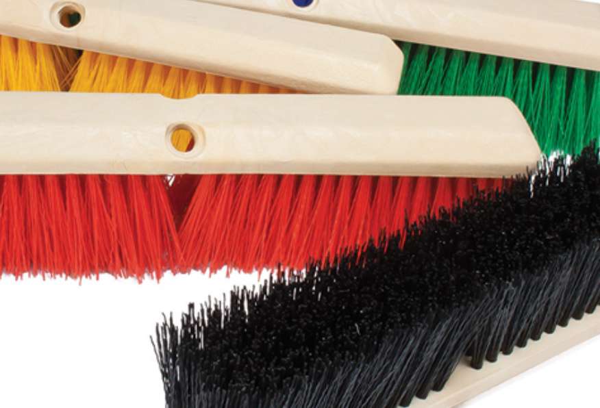Cepillo p/pisos block plástico de 14"/18"/24" en Polipropileno VARIOS COLORES