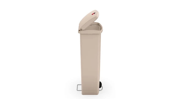 Contenedor Slim Jim de pedal Rubbermaid 90 lt. beige