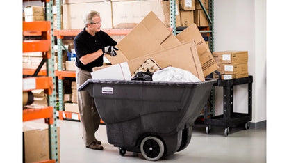 Contenedor volcador Rubbermaid espuma estruct. 2721 kg. negro